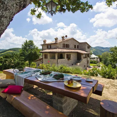 Lovely In With Stunning Views
